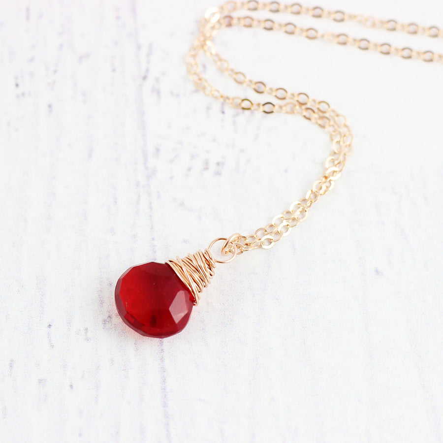 Apple Red Quartz Rose Gold Necklace